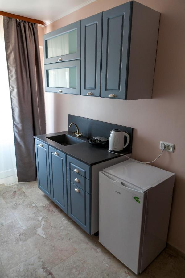 Regal Marine Hotel Западен Ефорие Екстериор снимка